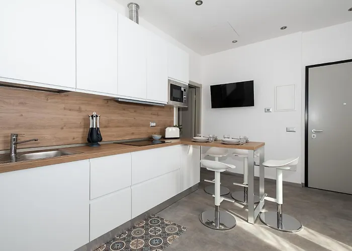 La Casa Nel Di Francesco Комо